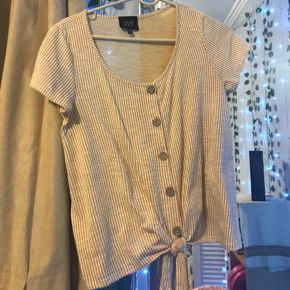 Cute button t shirt
